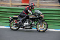 Vintage-motorcycle-club;eventdigitalimages;mallory-park;mallory-park-trackday-photographs;no-limits-trackdays;peter-wileman-photography;trackday-digital-images;trackday-photos;vmcc-festival-1000-bikes-photographs